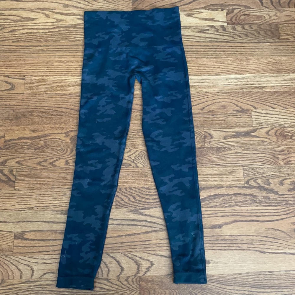 Spanx Seamless Camo Legging